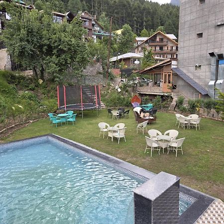 Smuggler Resort By West Western Near To Mall Road & Hadimba Temple # Swimming Pool#Free Pick From Volvo Bus Stand 马拉里 外观 照片