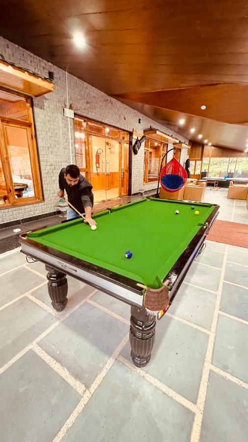 Smuggler Resort By West Western Near To Mall Road & Hadimba Temple # Swimming Pool#Free Pick From Volvo Bus Stand 马拉里 外观 照片